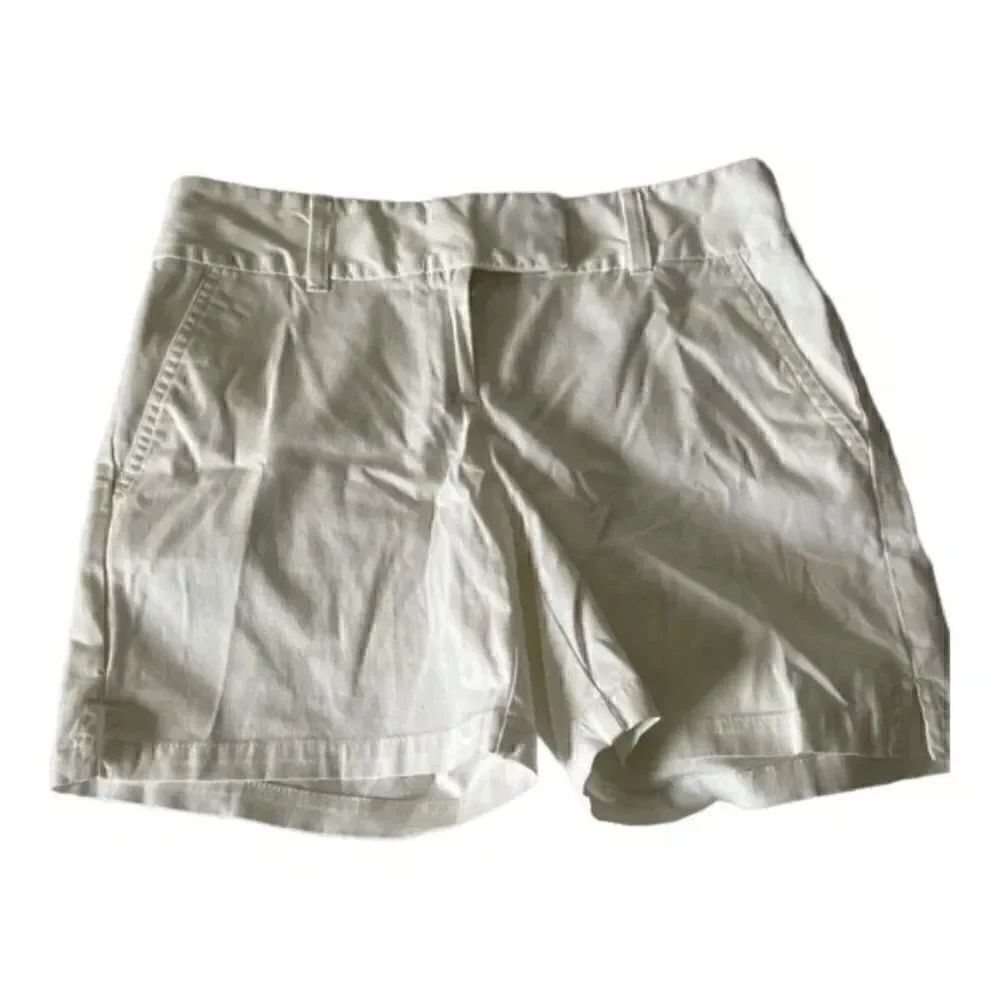 Ann Taylor Loft Riviera White Shorts size 0
